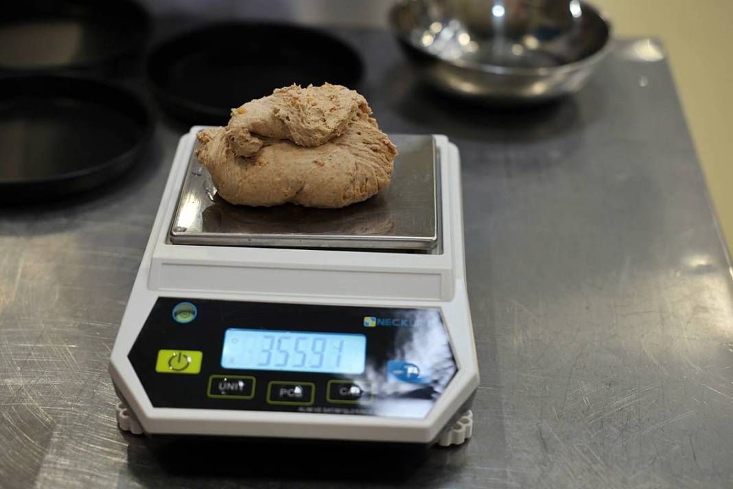 Arkeolojik lezzet raflarda: Anadolu'nun en eski ekmeği yeniden doğdu! 5 bin yıllık ekmeğin sırrı çözüldü 11